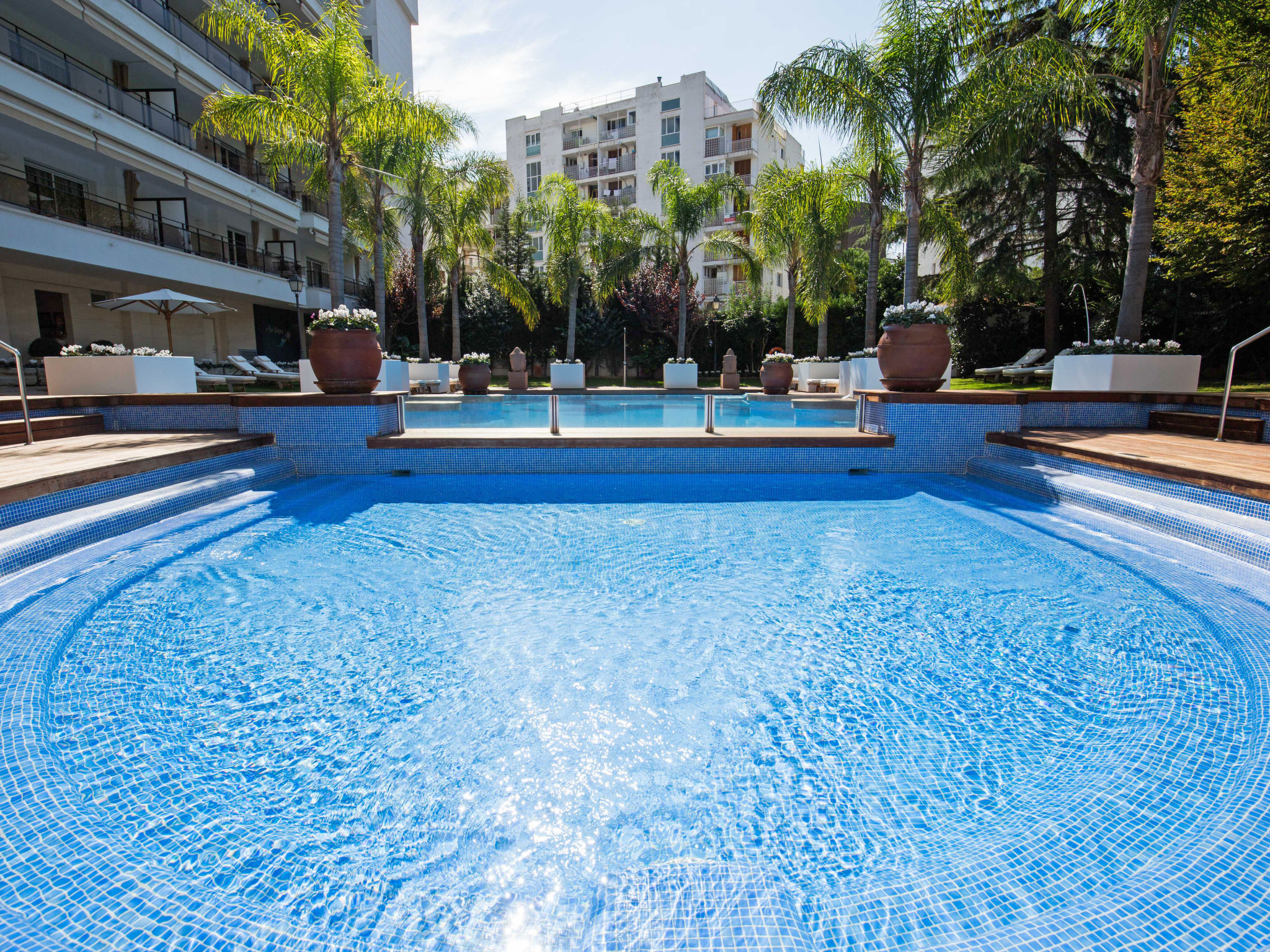 villa garbi lloret de mar