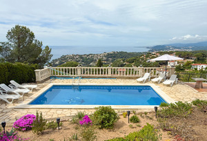 https://www.clubvillamar.comMajo - 2