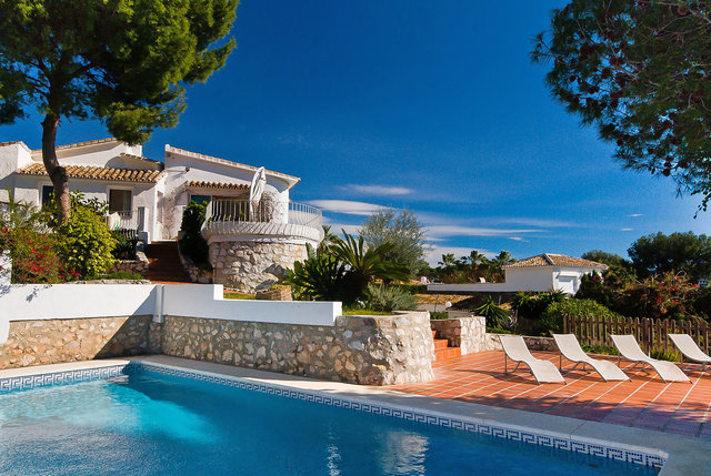 https://www.clubvillamar.comVilla Almencia - Main