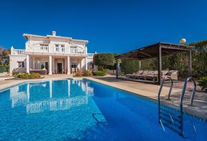 https://www.clubvillamar.comLourmarin - 3