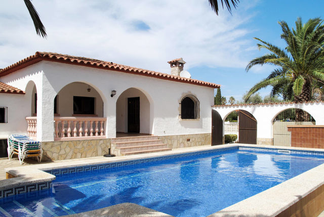 https://www.clubvillamar.comAbbaye - Main