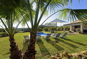 https://www.clubvillamar.comComandra - 3
