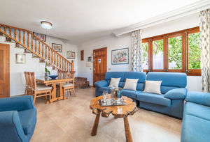 https://www.clubvillamar.comPintor Beach House - 2