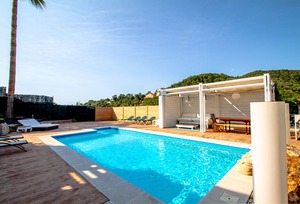 https://www.clubvillamar.comWooden - 3
