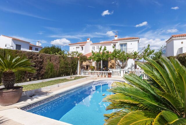 https://www.clubvillamar.comVilla Angeles - Main