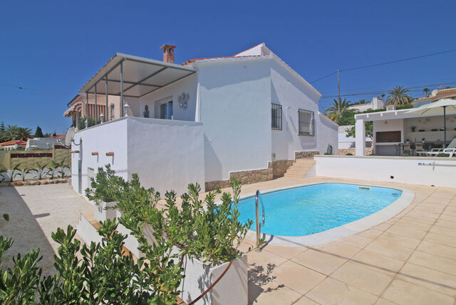 https://www.clubvillamar.comClaudia - Main