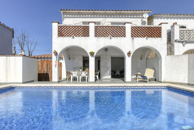 https://www.clubvillamar.comSteffy - Main