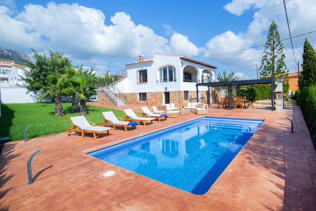 https://www.clubvillamar.comTerraza Alba - Main