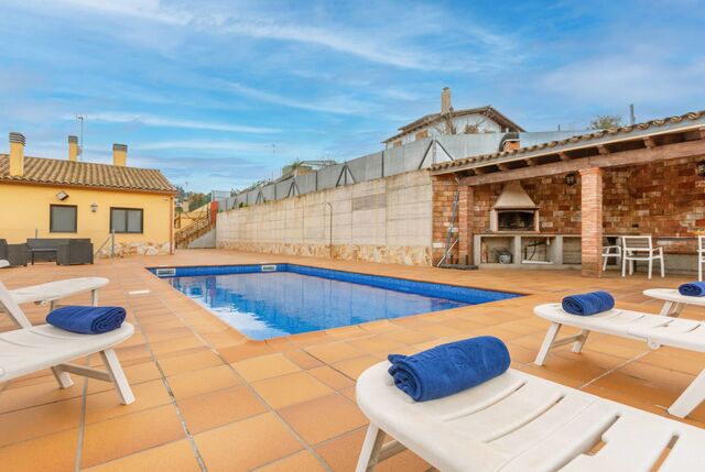 https://www.clubvillamar.comEsteva - Main