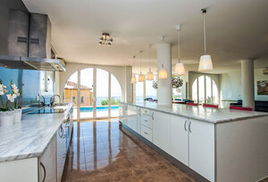 https://www.clubvillamar.comGaudí - 4