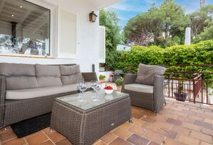 https://www.clubvillamar.comPetramar - 3