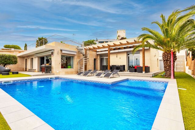 https://www.clubvillamar.comChill - Main