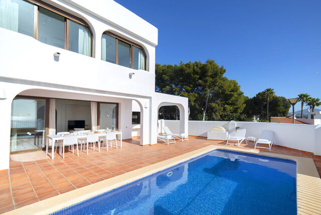 https://www.clubvillamar.comBassetes - Main