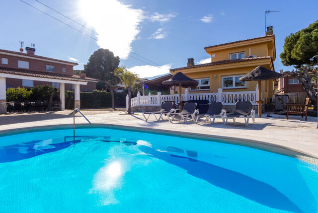 https://www.clubvillamar.comMalaga - Main