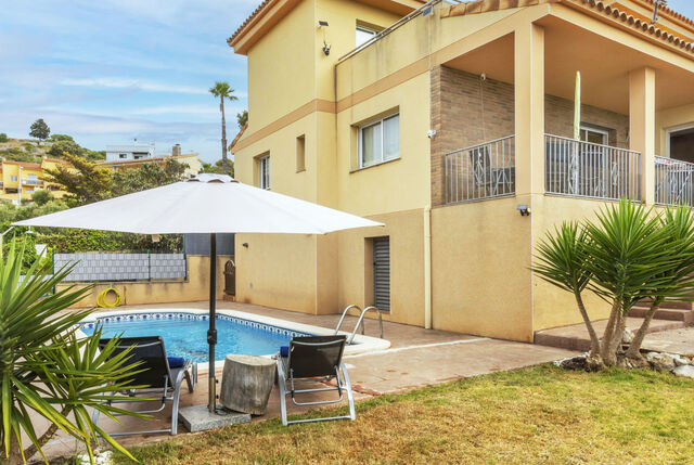 https://www.clubvillamar.comCalafell Sun Terrace - Main