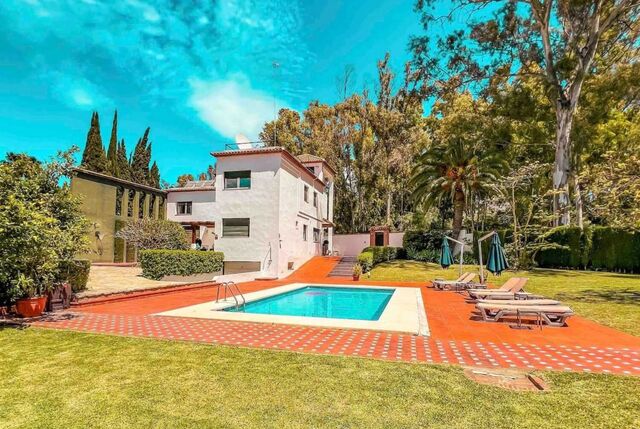 https://www.clubvillamar.comBrisas Marbella - Main