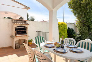 https://www.clubvillamar.comMontgría - 4