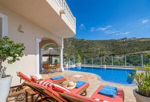 https://www.clubvillamar.comCalazul - 5