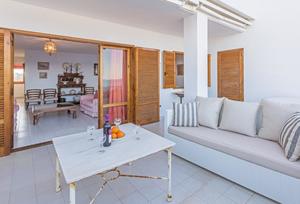https://www.clubvillamar.comApartment Kari - 5