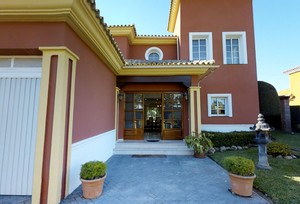 https://www.clubvillamar.comAtokos - 2