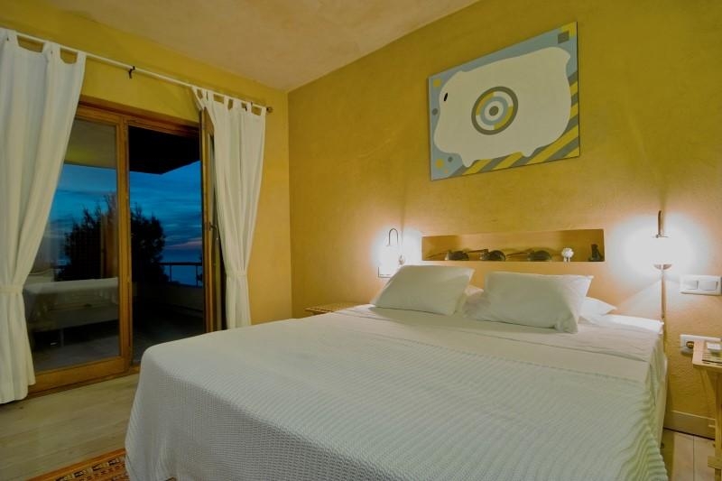 Holiday home Cala Salada Villa Spain for rent Cremona