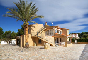 https://www.clubvillamar.comNevile - 2
