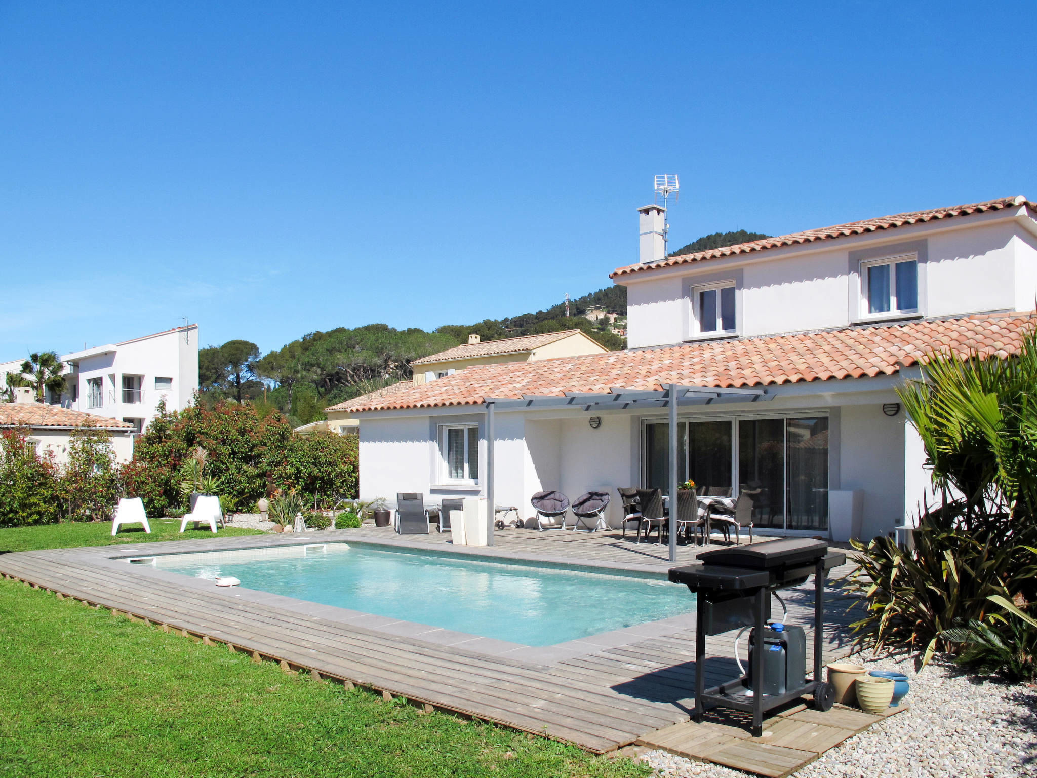 Holiday home Carqueiranne Cote d'Azur Villa France for rent Clifford
