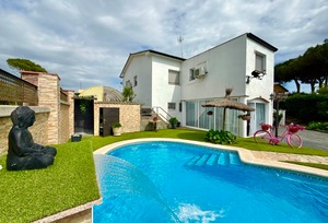 https://www.clubvillamar.comQuebec - 2