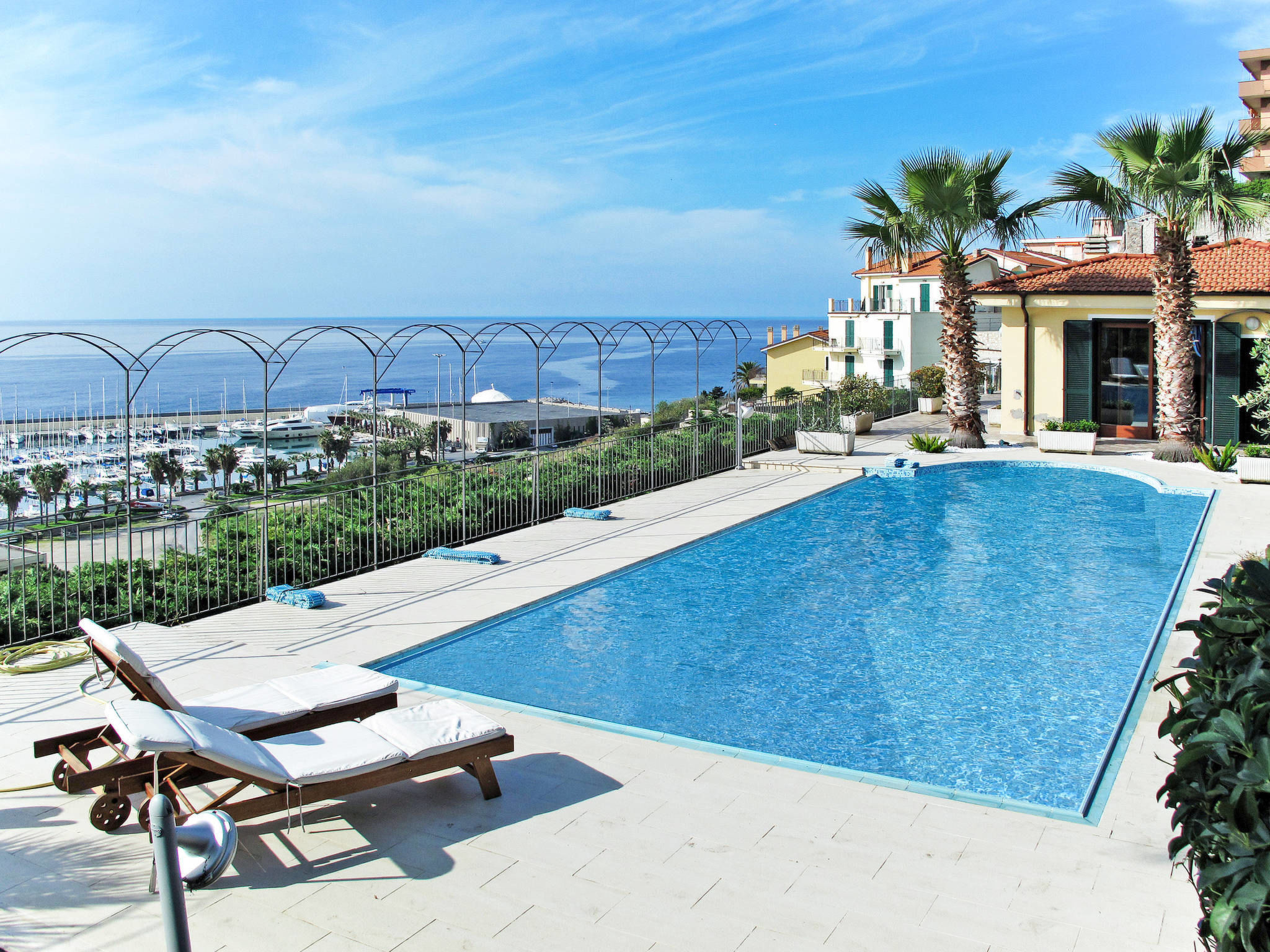 Location Villa Santo Stefano al Mare Liguria Riviera Ponente Maison ...